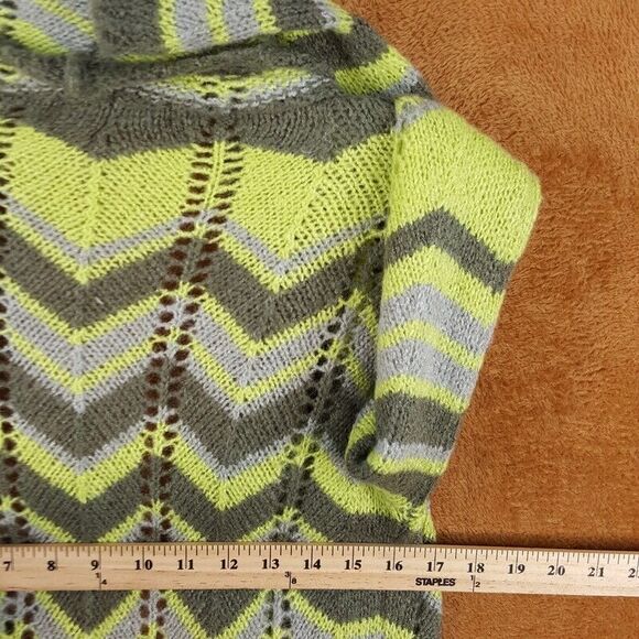 BCBG MAXAZRIA Womens Sweater Medium Green Cardigan Chevron Stripe Loose Knit - Picture 6 of 8